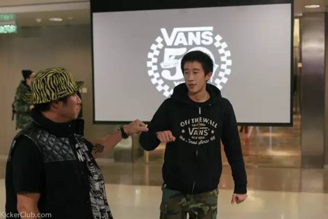 Vans 50 周年!创始人携两大传奇滑手现身 Vans China 上海总部-Vans爱好者