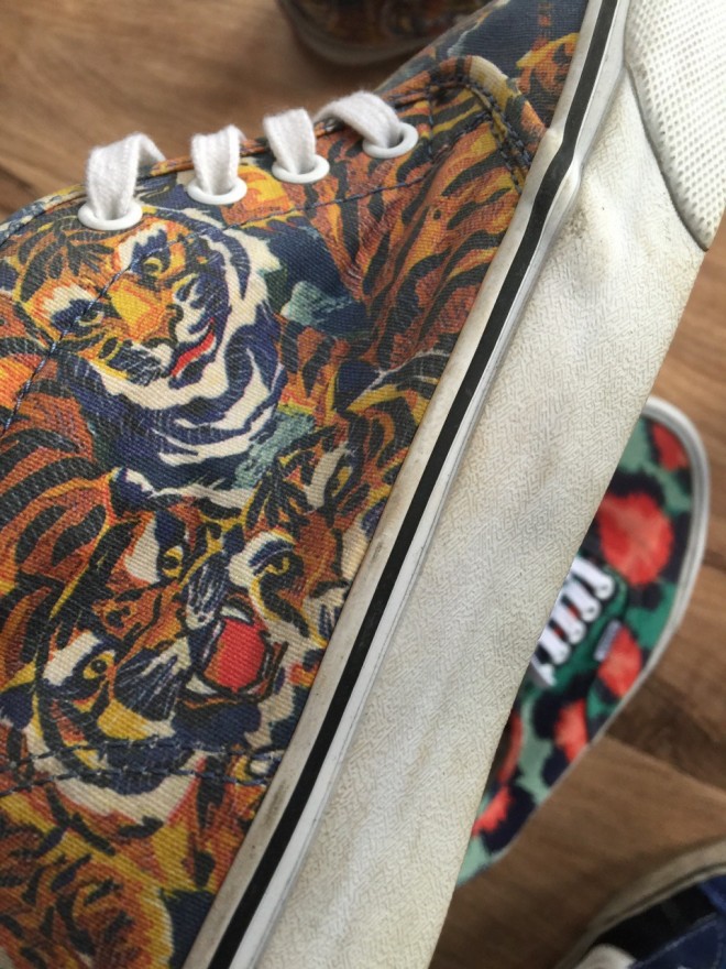 【上手玩】我的 KENZO 情结:KENZO x Vans 联名老鞋-Vans爱好者