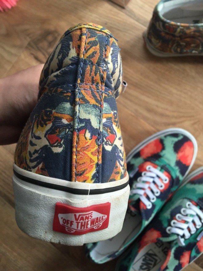 【上手玩】我的 KENZO 情结:KENZO x Vans 联名老鞋-Vans爱好者