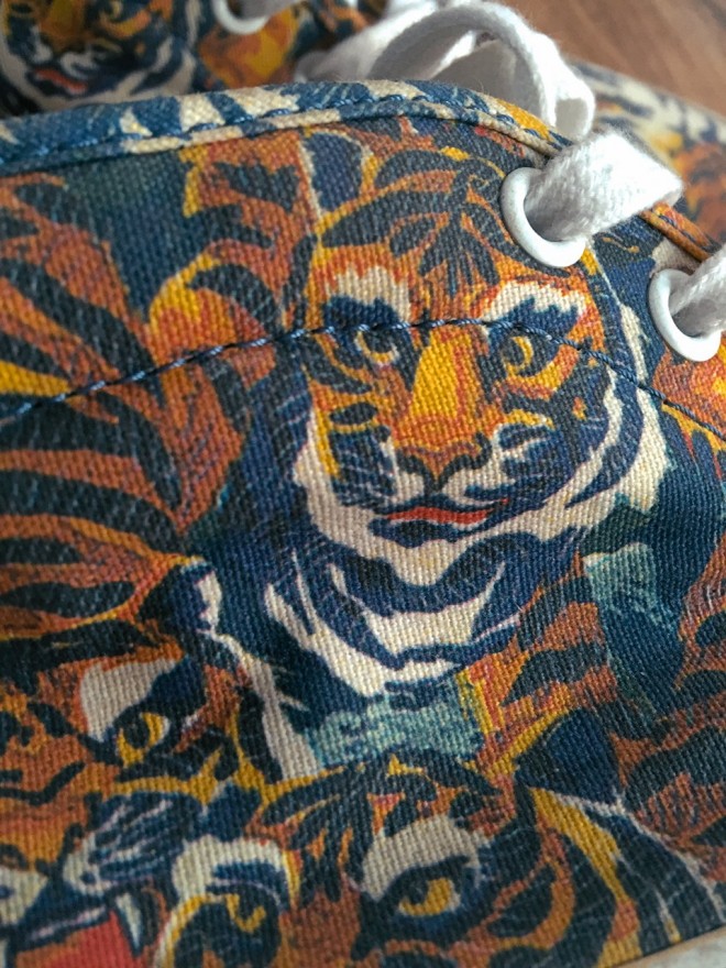 【上手玩】我的 KENZO 情结:KENZO x Vans 联名老鞋-Vans爱好者