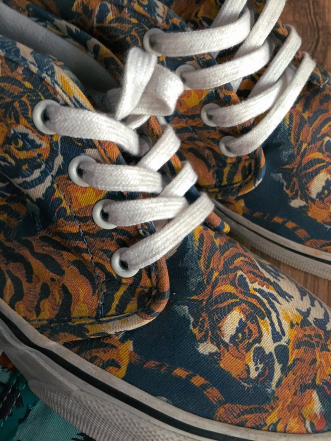 【上手玩】我的 KENZO 情结:KENZO x Vans 联名老鞋-Vans爱好者