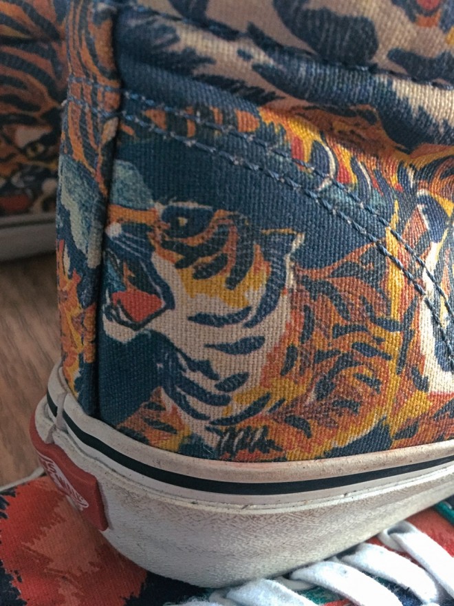 【上手玩】我的 KENZO 情结:KENZO x Vans 联名老鞋-Vans爱好者