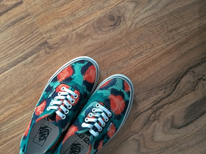 【上手玩】我的 KENZO 情结:KENZO x Vans 联名老鞋-Vans爱好者