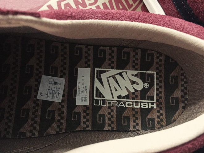 【上手玩】买双骚红过新年!Vans Old Skool Reissue+ 开箱文-Vans爱好者