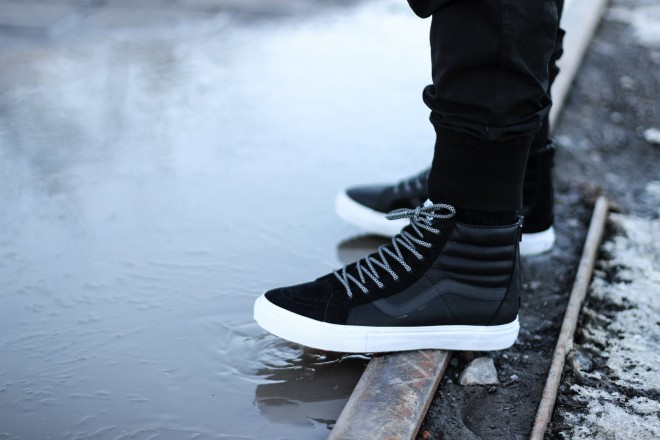 Raised by Wolves x OTH x Vans 联名系列-Vans爱好者