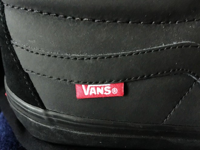 【上手玩】Vans Vault、Pro、MTE 三大支线四双黑色鞋款-Vans爱好者