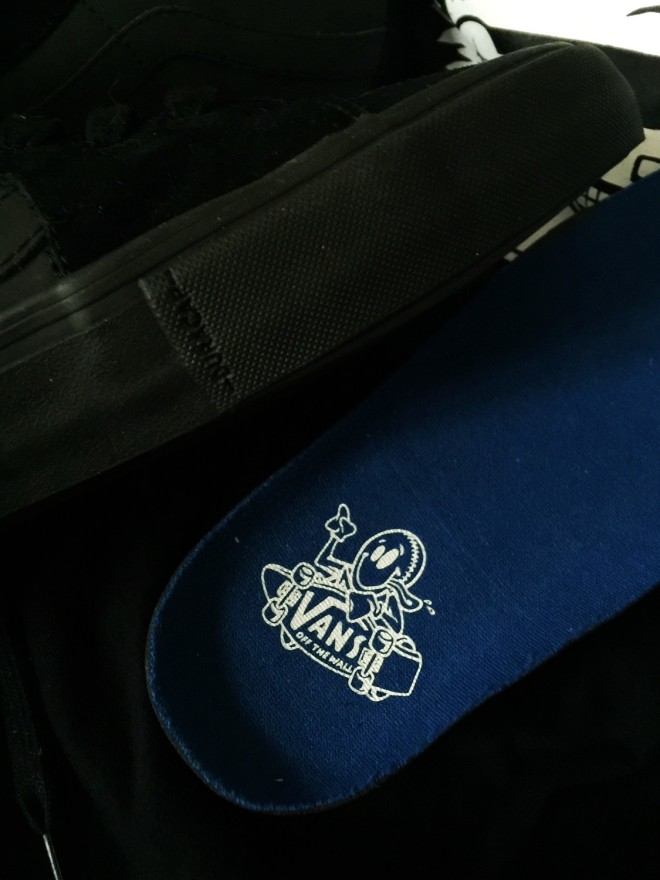 【上手玩】Vans Vault、Pro、MTE 三大支线四双黑色鞋款-Vans爱好者