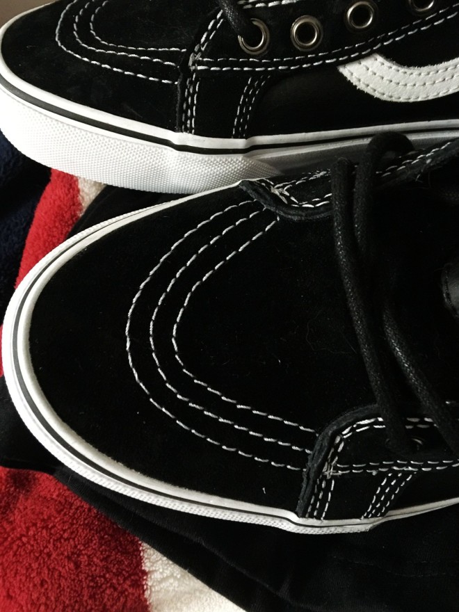 【上手玩】Vans Vault、Pro、MTE 三大支线四双黑色鞋款-Vans爱好者