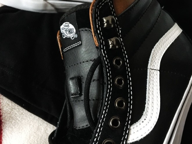 【上手玩】Vans Vault、Pro、MTE 三大支线四双黑色鞋款-Vans爱好者