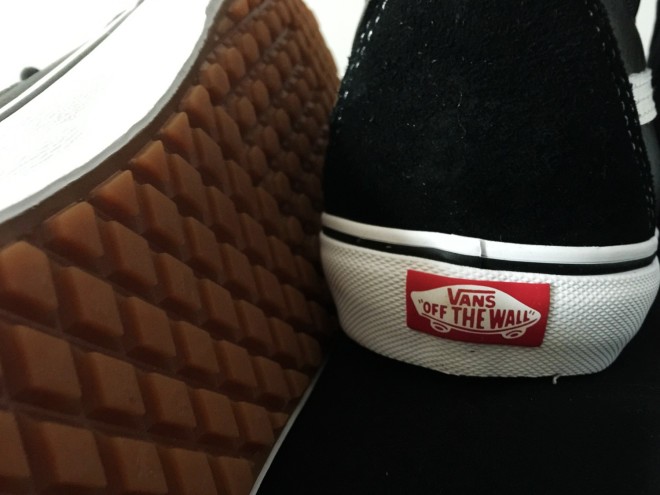 【上手玩】Vans Vault、Pro、MTE 三大支线四双黑色鞋款-Vans爱好者