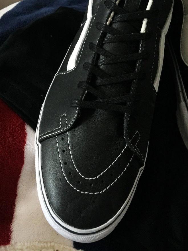 【上手玩】Vans Vault、Pro、MTE 三大支线四双黑色鞋款-Vans爱好者