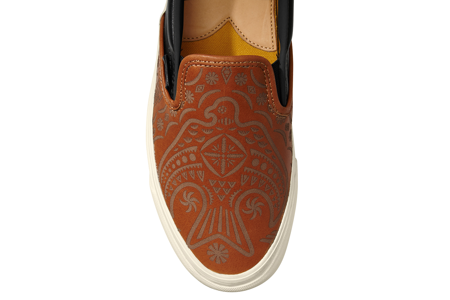 独家 | 不止有鞋款！Brooks x Taka Hayashi x Vans Vault 三方联名系列-Vans爱好者