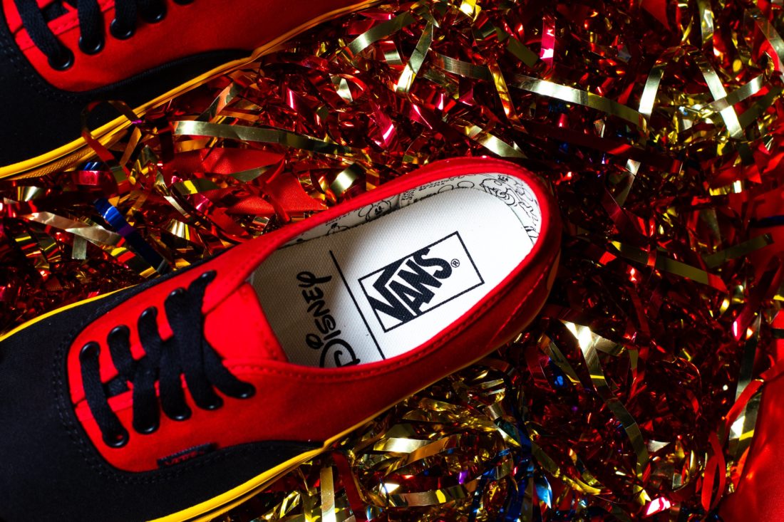 详览 | Disney x Vans 米老鼠 90 周年联名系列-Vans爱好者
