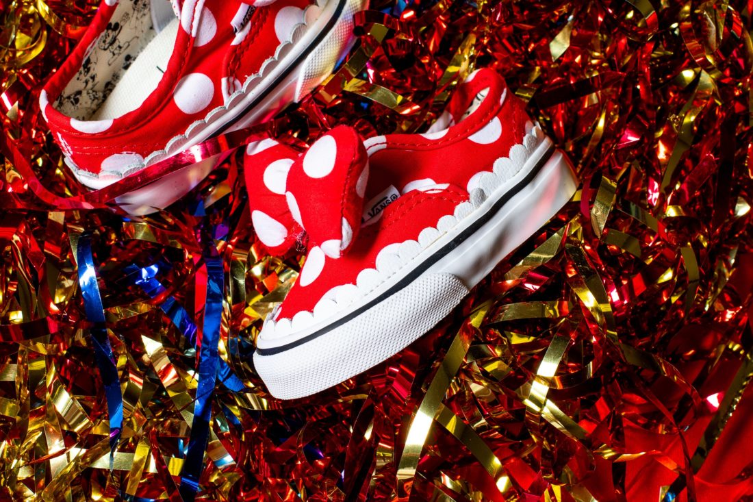 详览 | Disney x Vans 米老鼠 90 周年联名系列-Vans爱好者