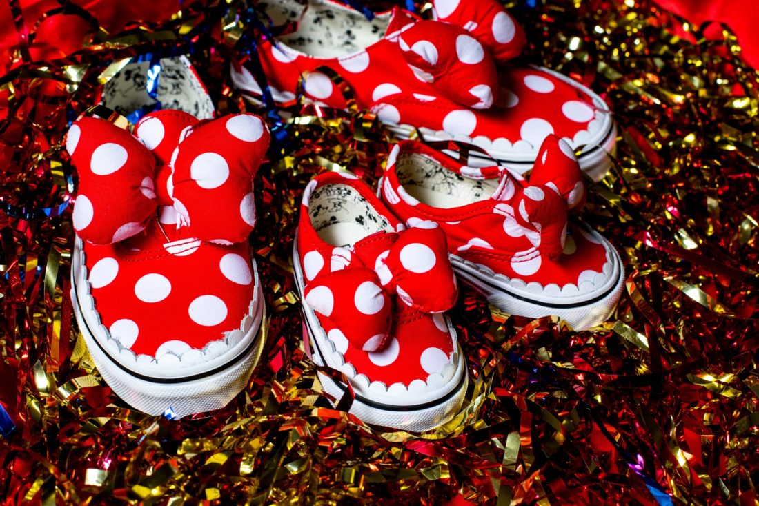 详览 | Disney x Vans 米老鼠 90 周年联名系列-Vans爱好者