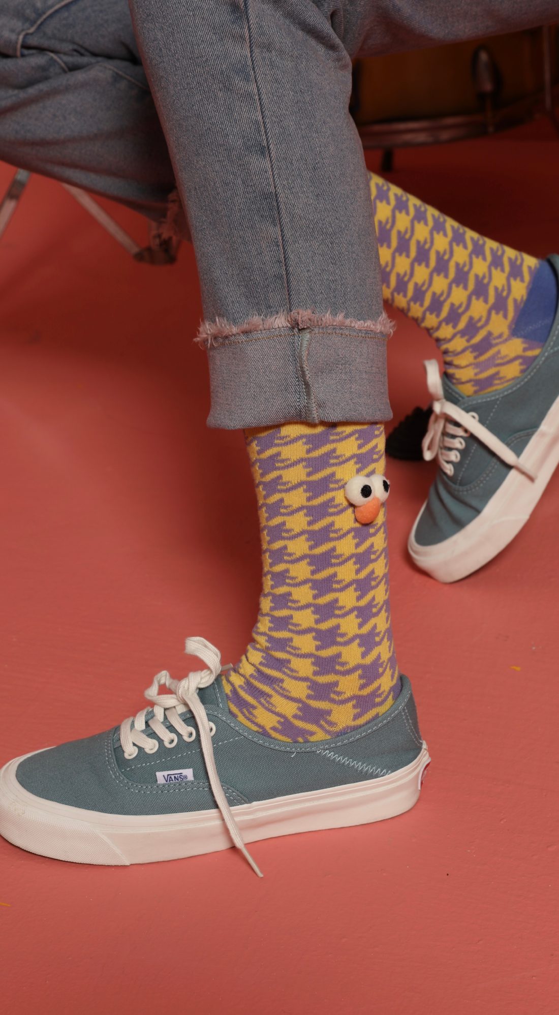用 Authentic 演绎可爱童真,塔卡沙 TYAKASHA x 芝麻街 Lookbook-Vans爱好者