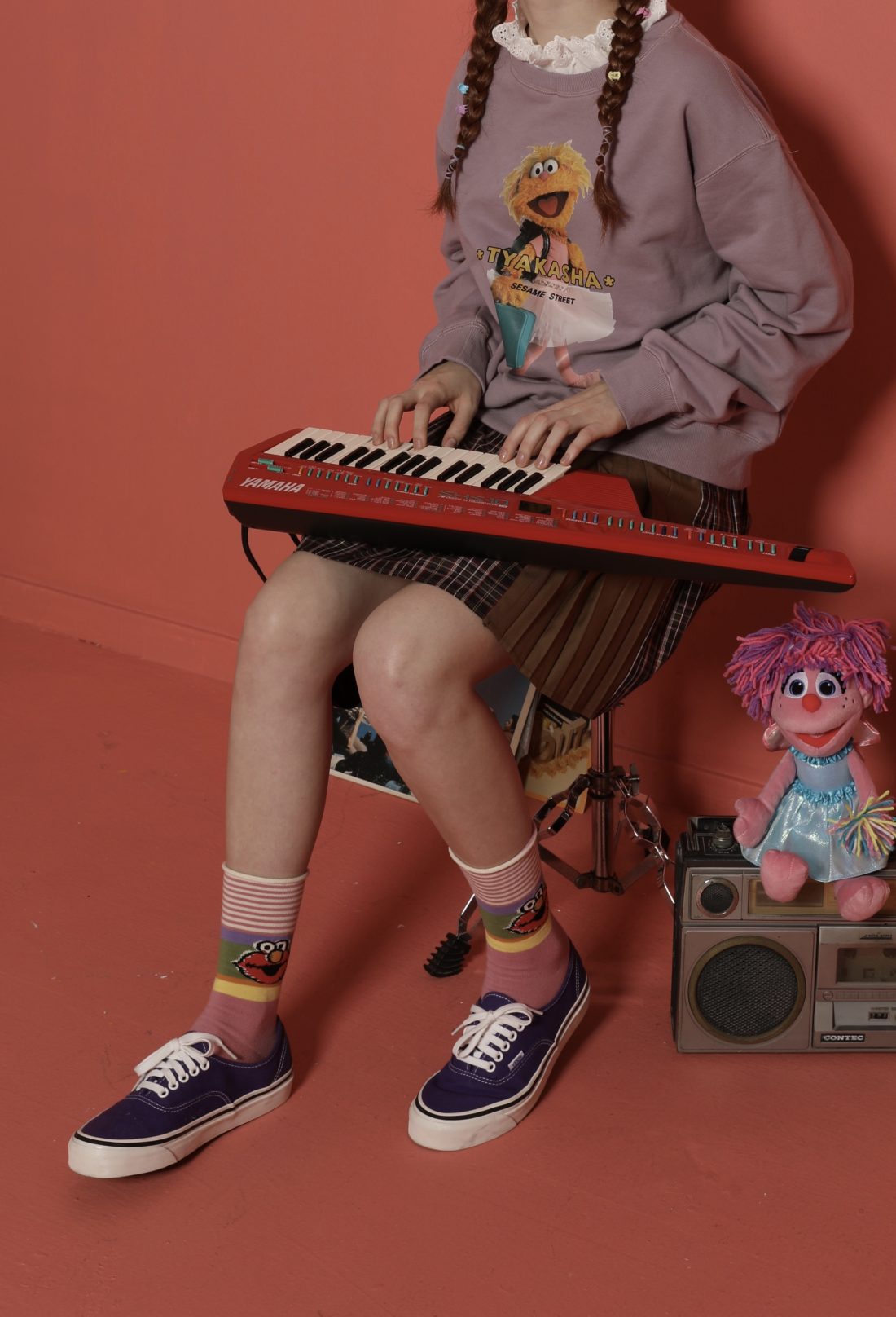 用 Authentic 演绎可爱童真,塔卡沙 TYAKASHA x 芝麻街 Lookbook-Vans爱好者