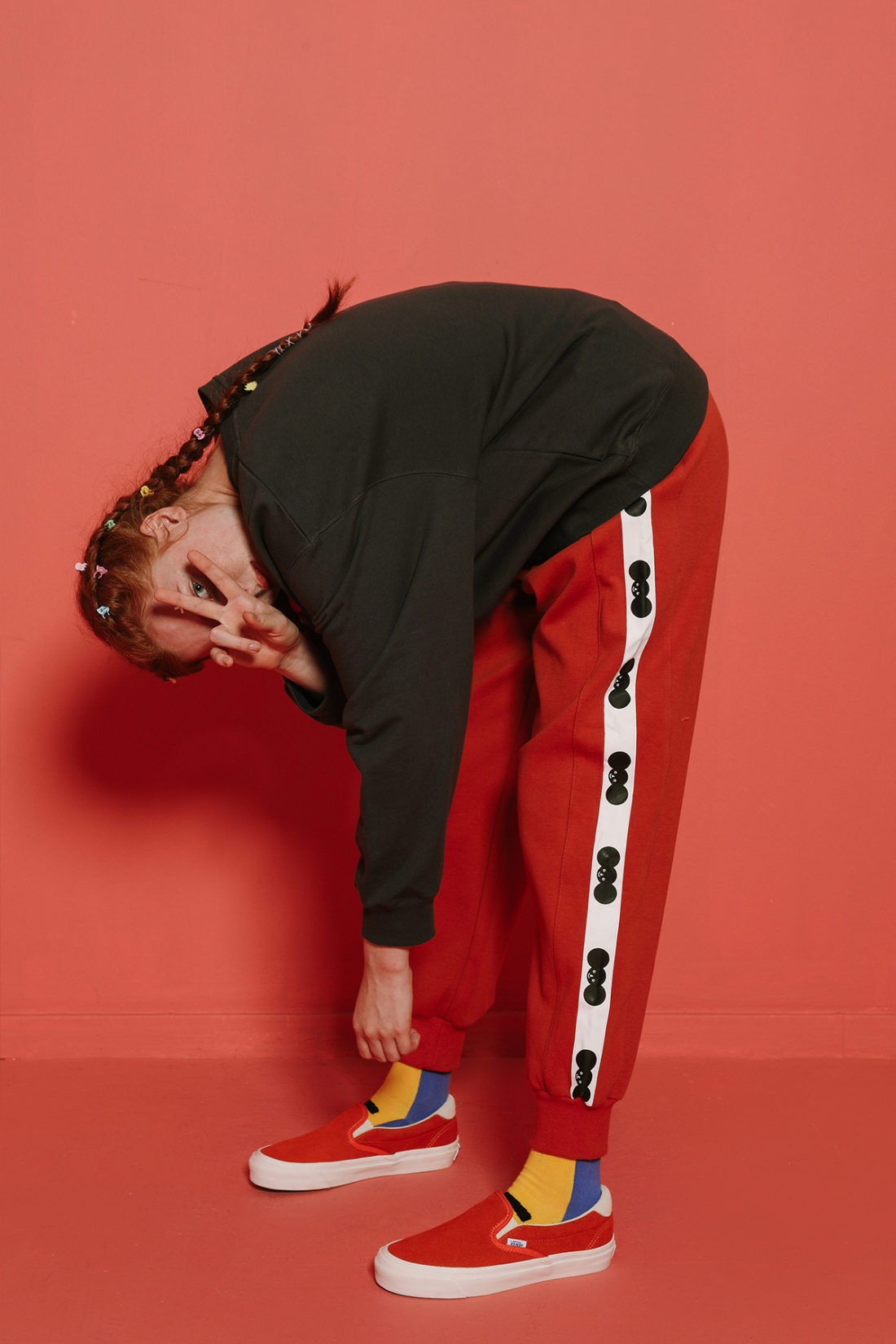 用 Authentic 演绎可爱童真,塔卡沙 TYAKASHA x 芝麻街 Lookbook-Vans爱好者