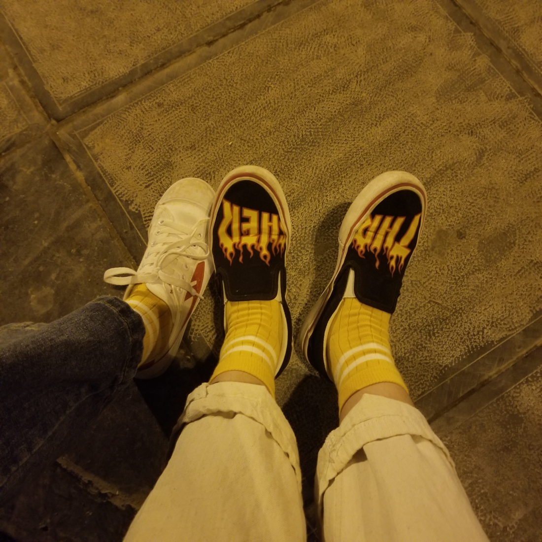上脚照 WDYWT | 真正权志龙同款 Style 36 现身江湖,快来看看上电视的有没有你!-Vans爱好者