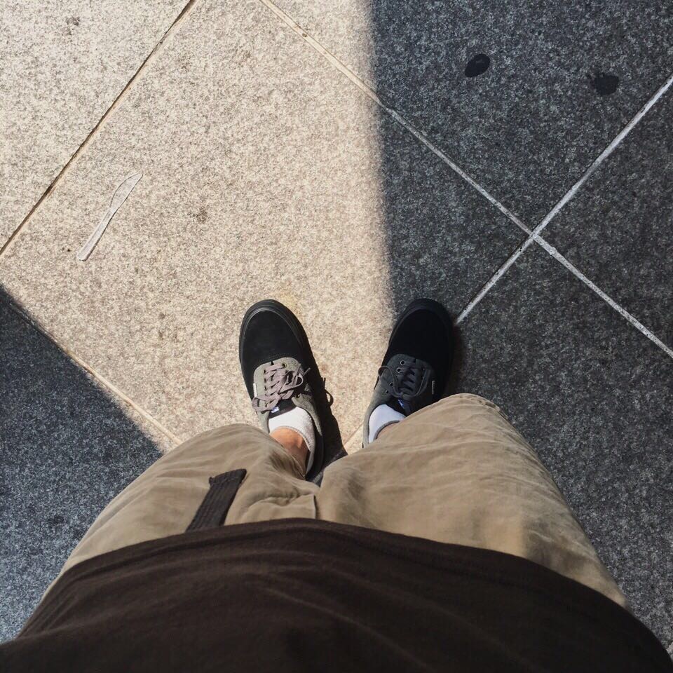 上脚照 WDYWT | 真正权志龙同款 Style 36 现身江湖,快来看看上电视的有没有你!-Vans爱好者