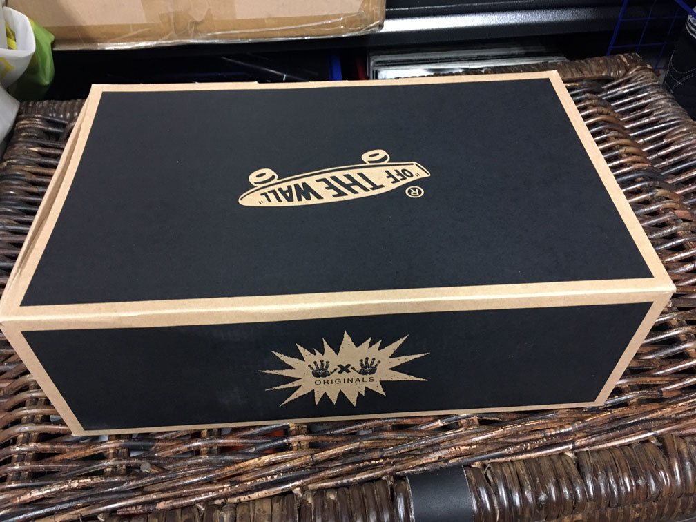 上手玩 | Bows and Arrows x Vans Vault 提前开箱上脚-Vans爱好者