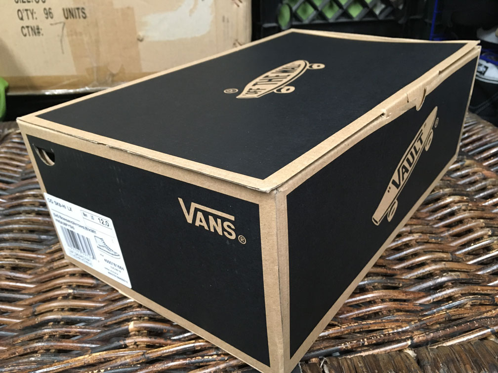 上手玩 | Bows and Arrows x Vans Vault 提前开箱上脚-Vans爱好者