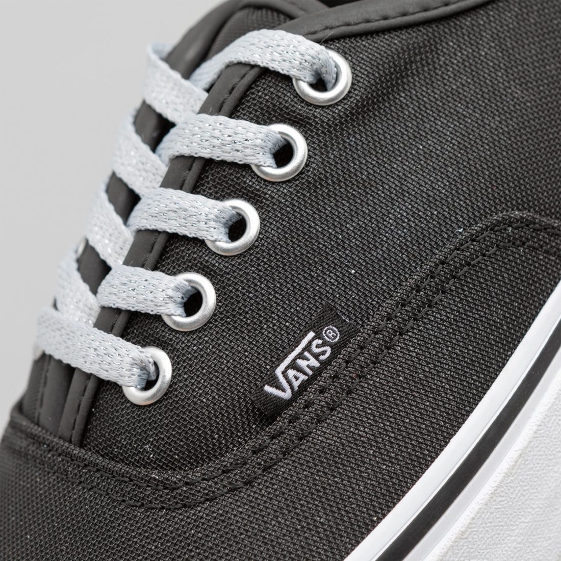 详览 | Vans Vault