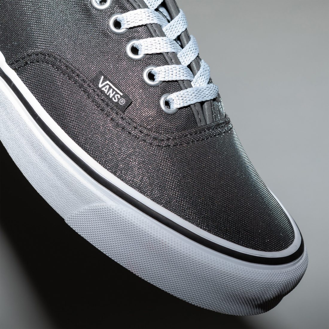 详览 | Vans Vault