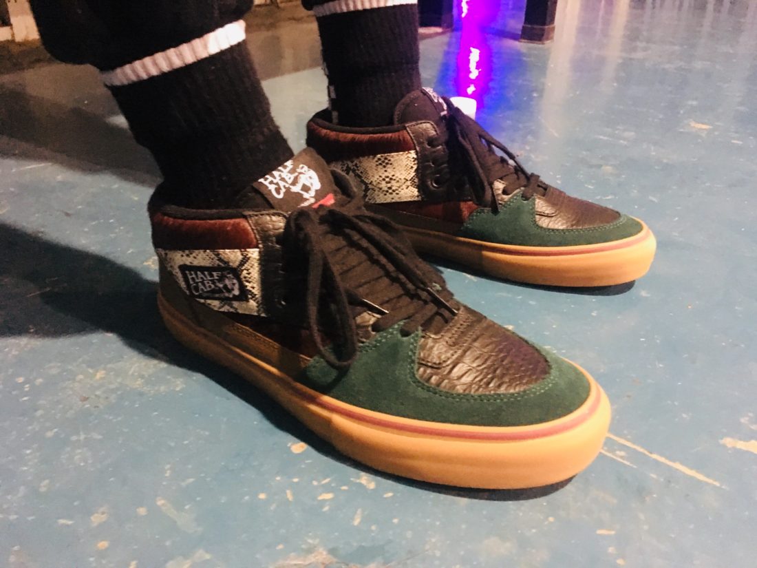 上脚照 WDYWT | 不怕告诉你！我穿 Vans 走遍海角天涯！-Vans爱好者