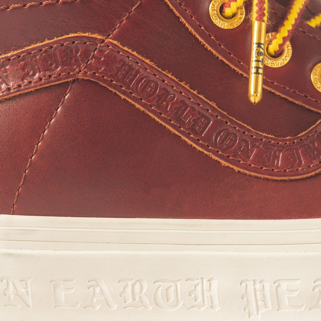 详览 | KITH x mastermind WORLD x Vans Vault 三方联名-Vans爱好者