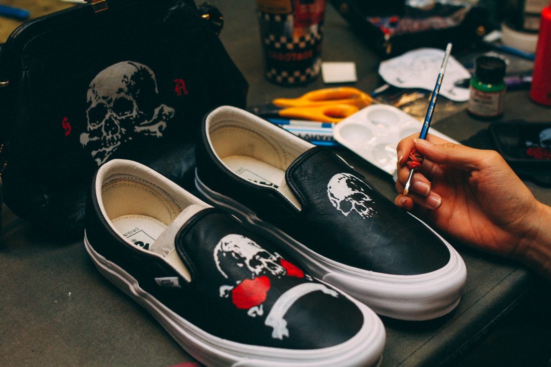 新加坡定制单位 SBTG 打造全新 Vans Vault 定制鞋款-Vans爱好者