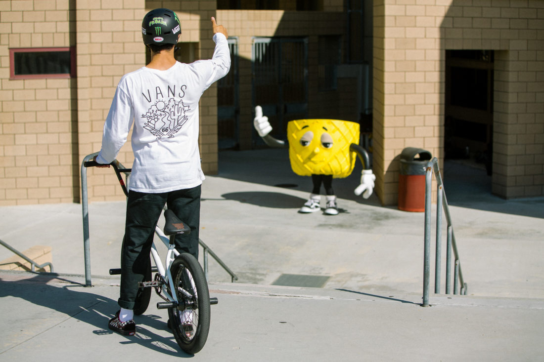 Vans 为 BMX 职业骑手 Kevin Peraza 推出 Old Skool Pro BMX 全新鞋款-Vans爱好者