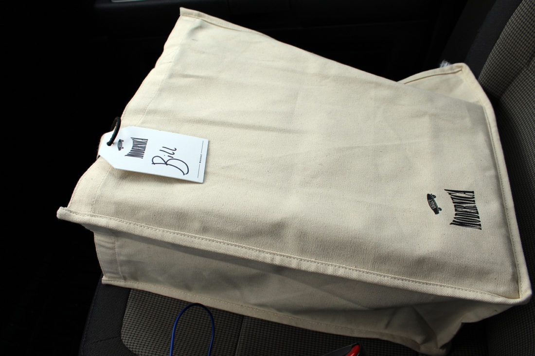 特别企划 | 亲眼见证 Modernica x Vans Vault 联名椅的诞生-Vans爱好者