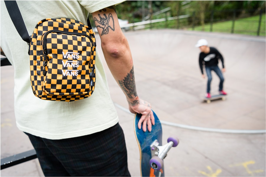 台湾限定,Vans Crossbody Bag 复古斜挎包-Vans爱好者