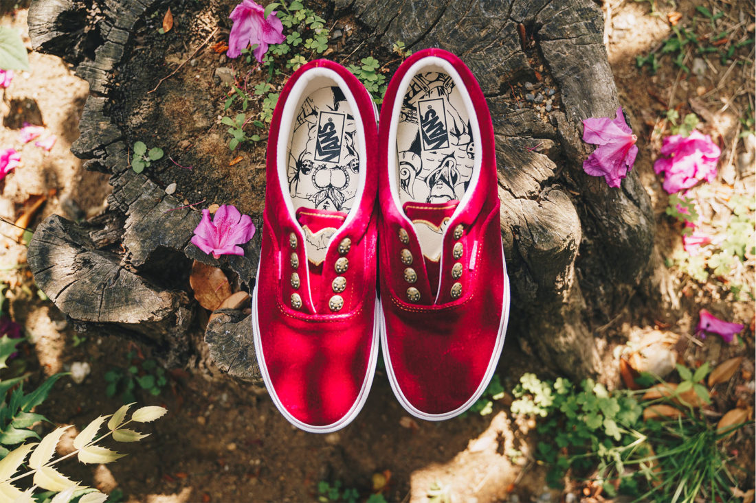详览 | 《JOJO 的奇妙冒险:黄金之风》x Vans 联名系列-Vans爱好者