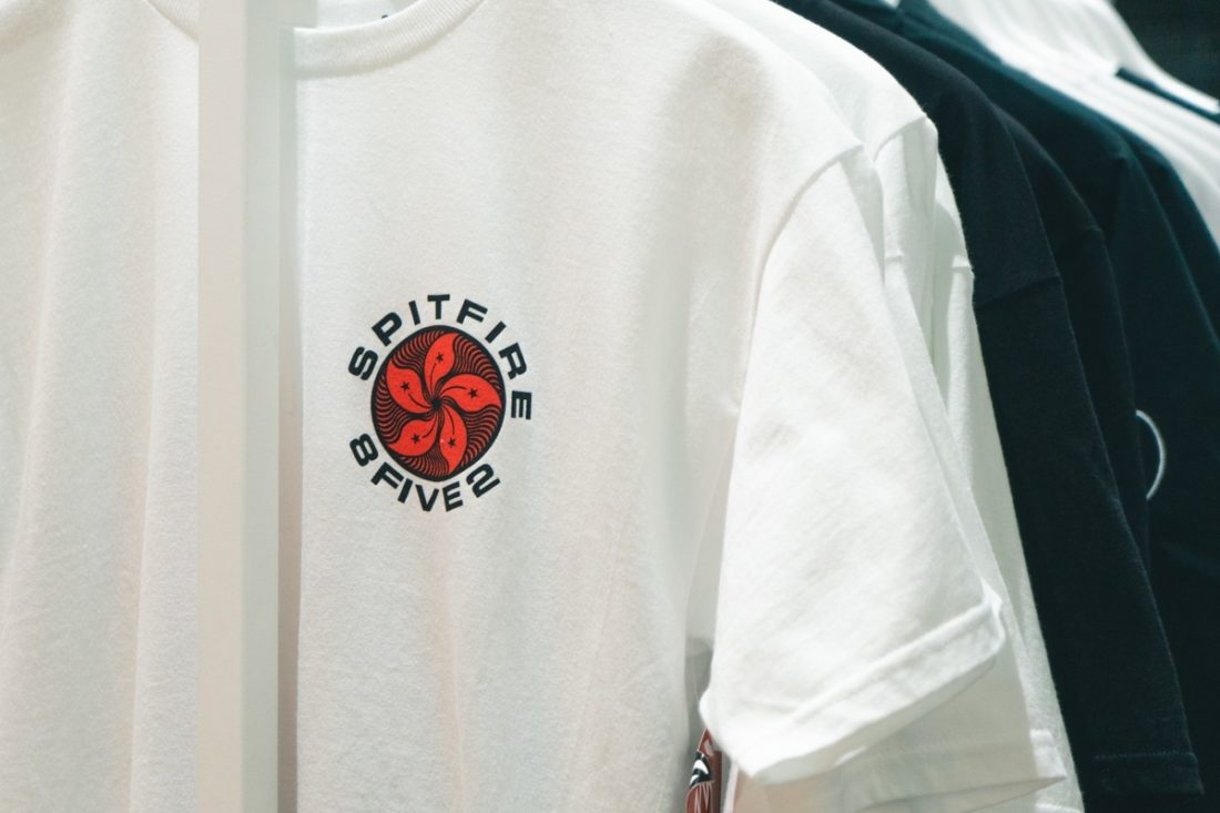 走进 8FIVE2 二十周年期间限定店-Vans爱好者